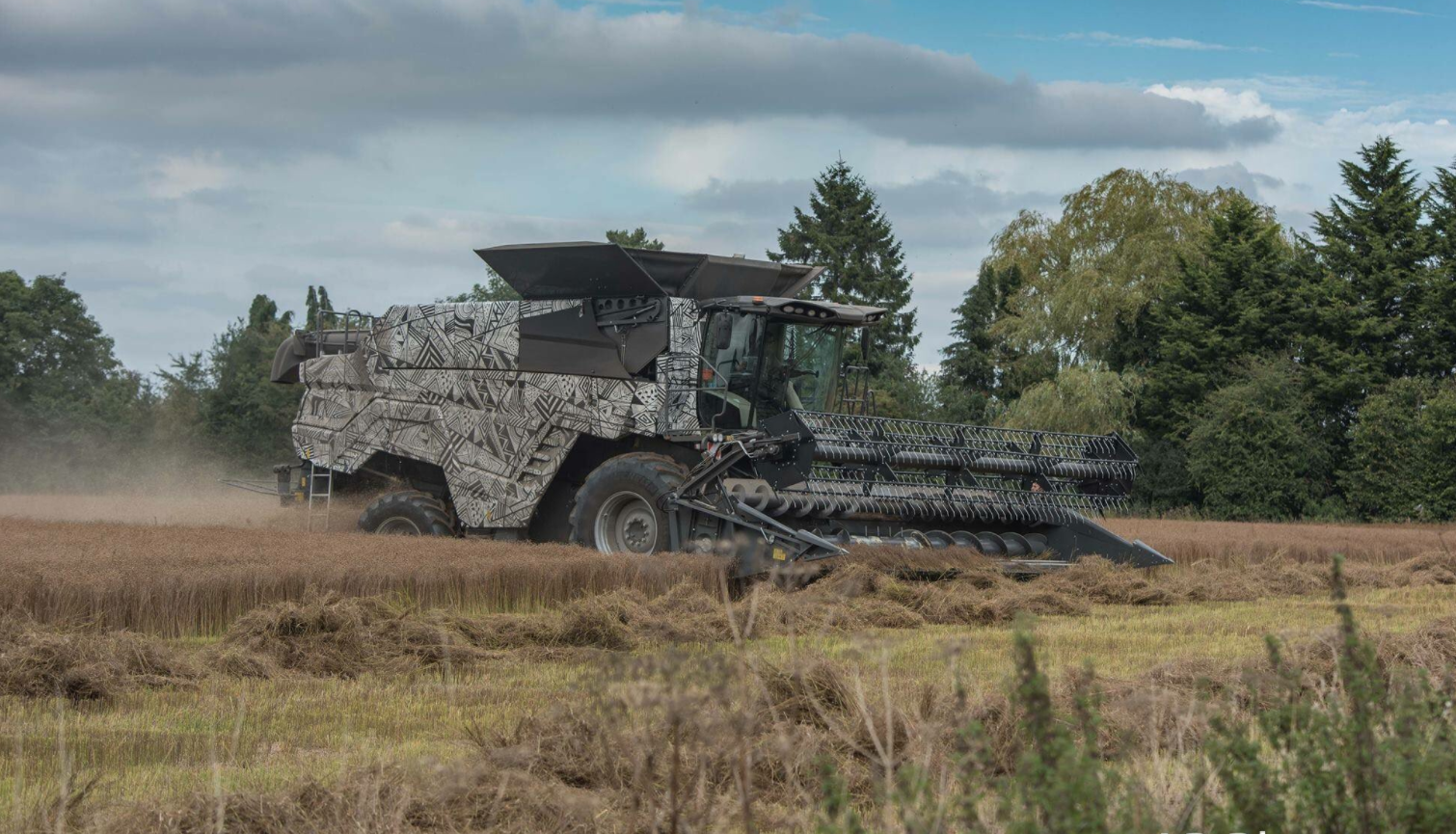 First 'green' Fendtbadged Challengers 'spotted' Agriland.ie 必威客户端