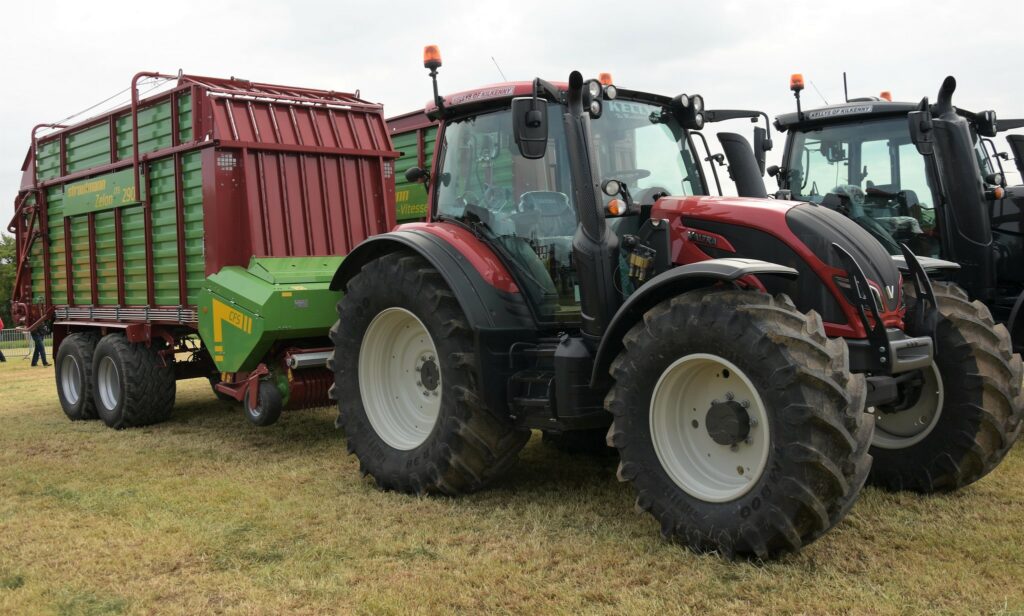 30 of new Irish tractors now have over 150hp Agriland.ie