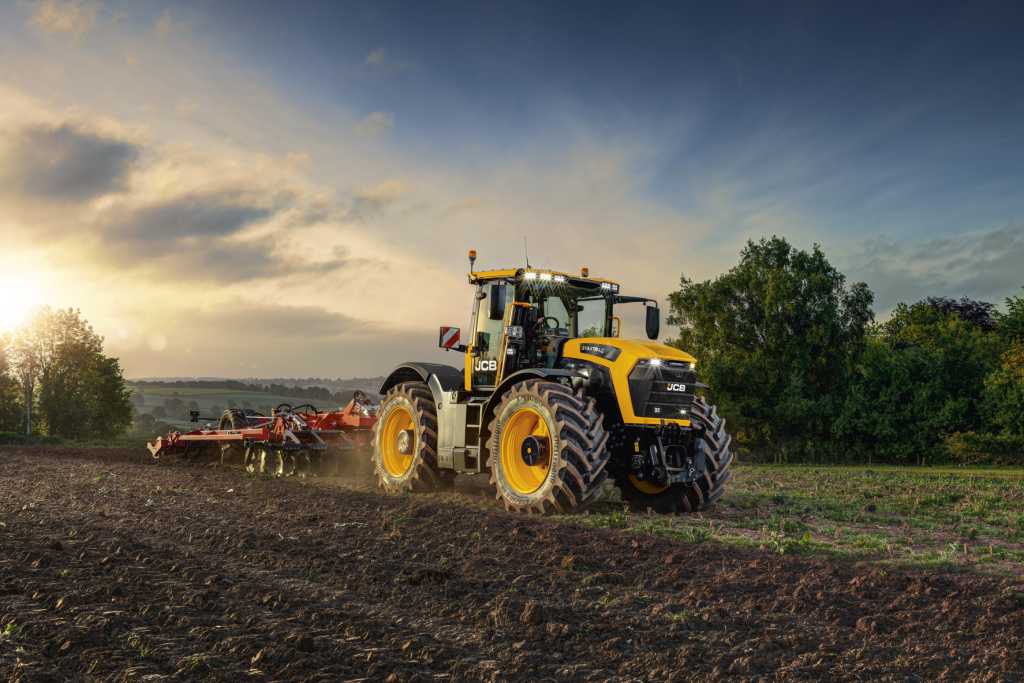 JCB 6000
