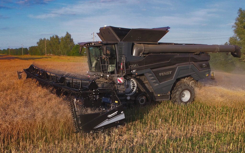 Combine with cameras on header