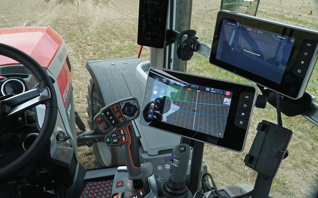 Screens in cab