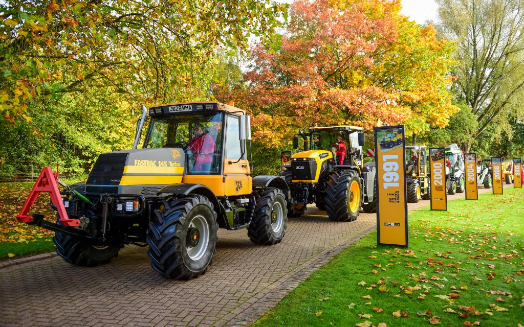 JCB Fastracs