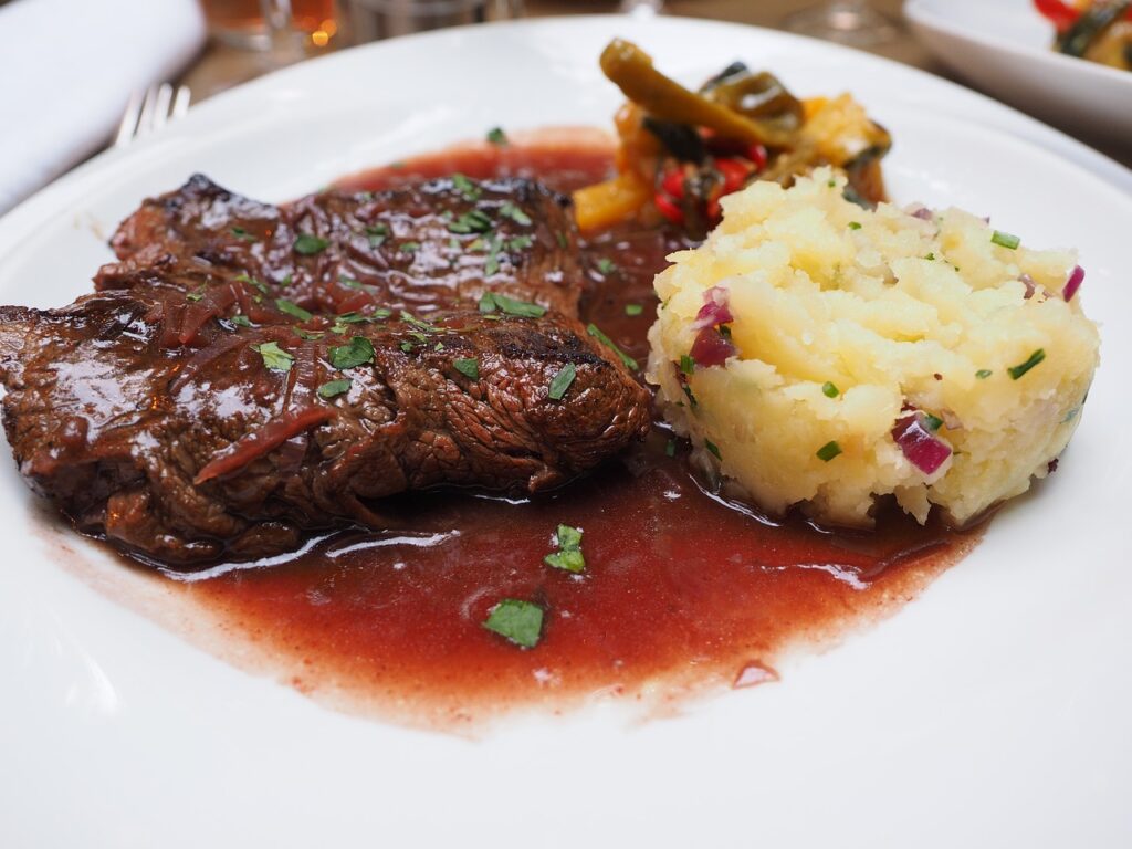 Sirloin grill beef with potatoes