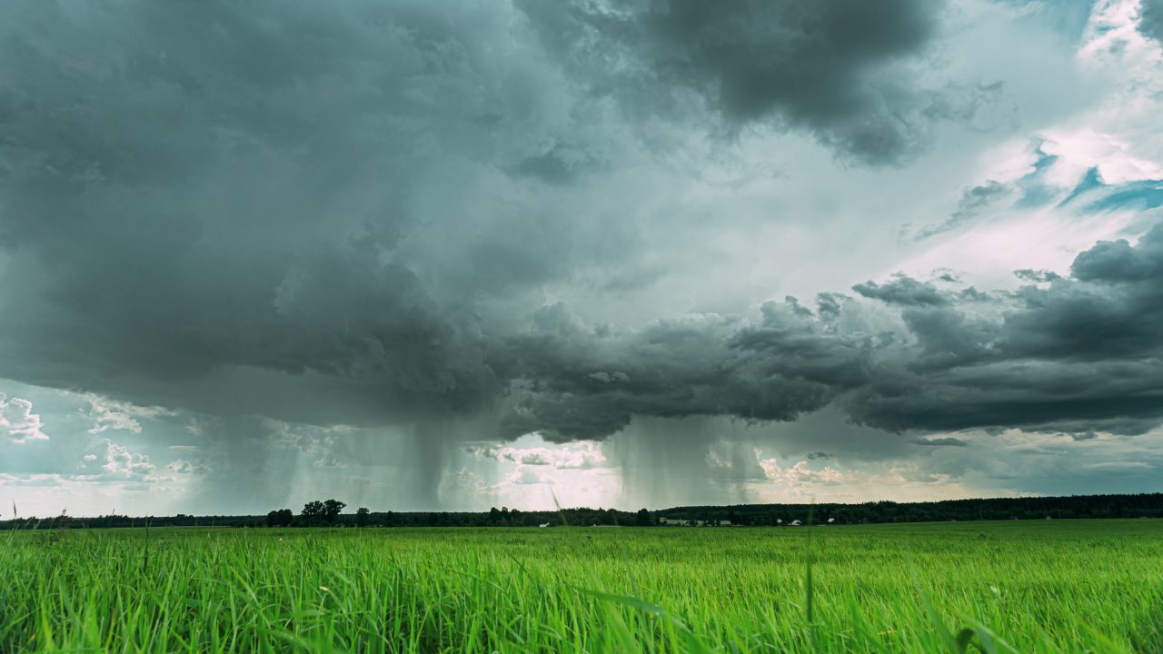 Rain and thunderstorm warning issued for the country