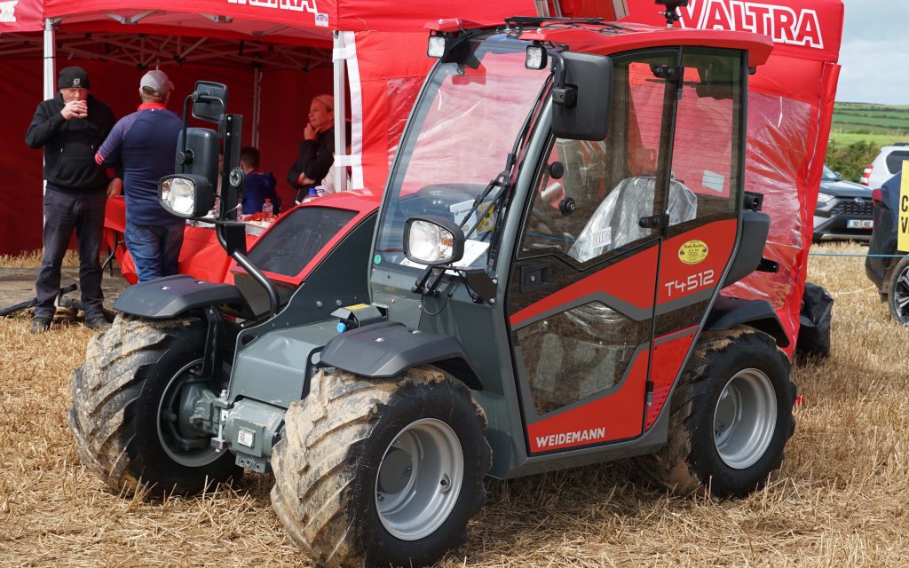 Weidemann loader
