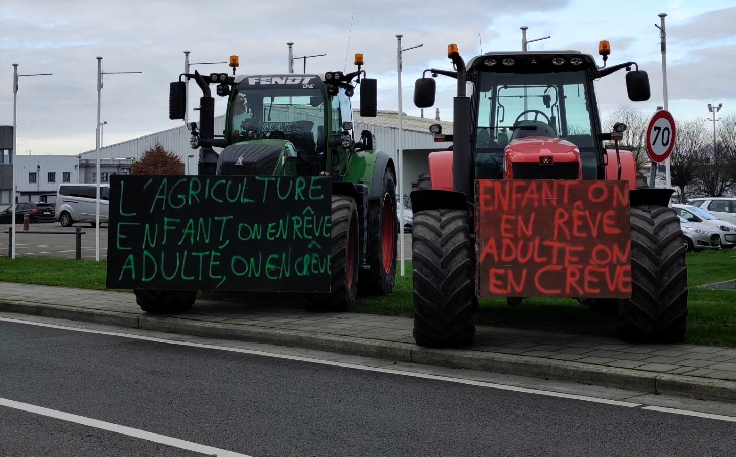 EMB and ECVC farmers protest at Liège Airport over Mercosur deal