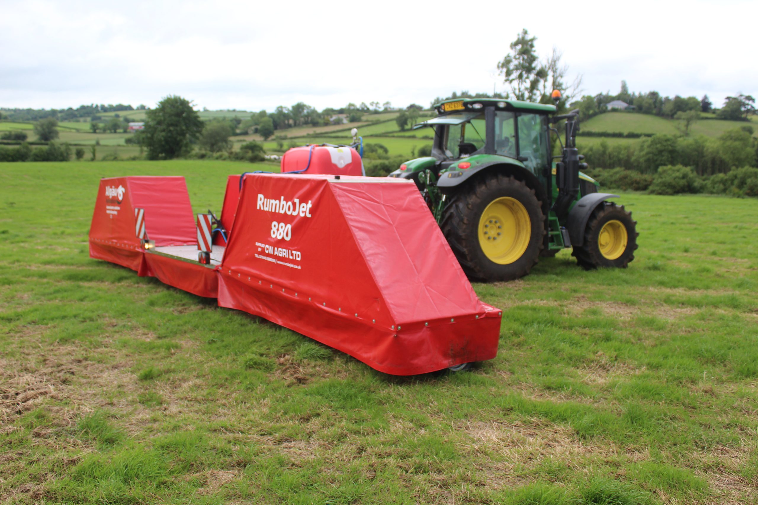Broadleaf weeds reportedly a challenge for NI grasslands in 2026