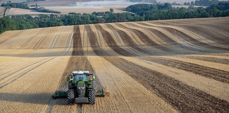 Fendt 832 Vario achieves ‘record result’ in DLG PowerMix test