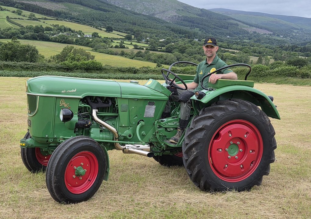Vintage tractor drive from Mizen to Malin Head in aid of suicide prevention