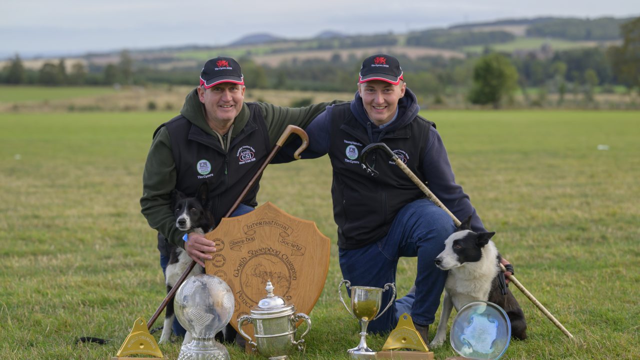 Photo : agriland.ie David Howells and his son Jack from West Glamorgan in Wales after both were crowned world champions at the Sheep Dog World